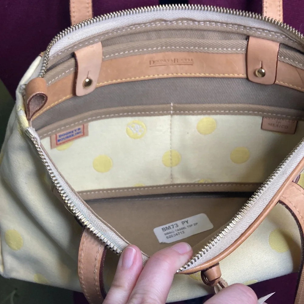 Dooney and Bourne yellow polka dot shoulder bag - Picture 7 of 9